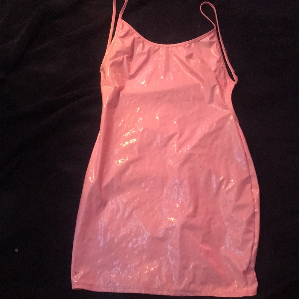 pink , feels like a trash bag , but good material, backless ,